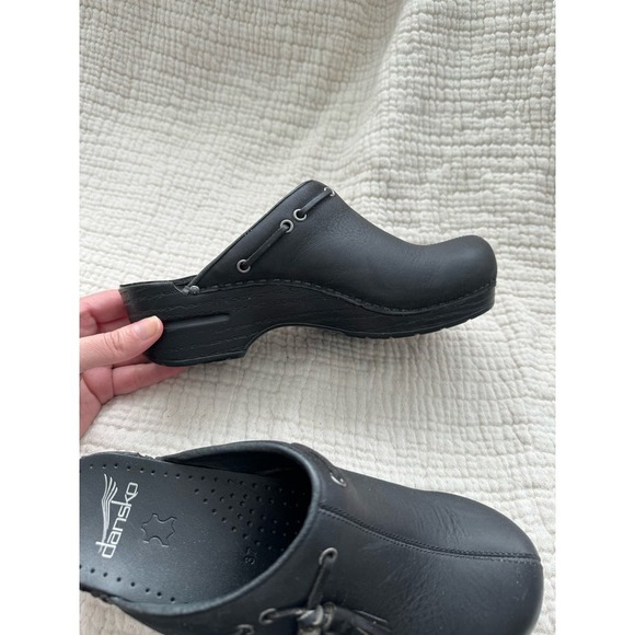 Dansko Matte Black Clog with Fringe Tassle Size 37 - Picture 5 of 9